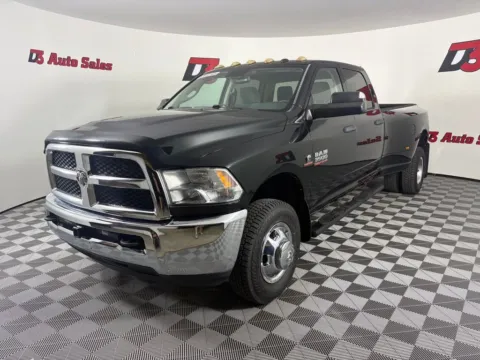 Black 2015 Ram 3500 Tradesman for sale in Des Arc, AR