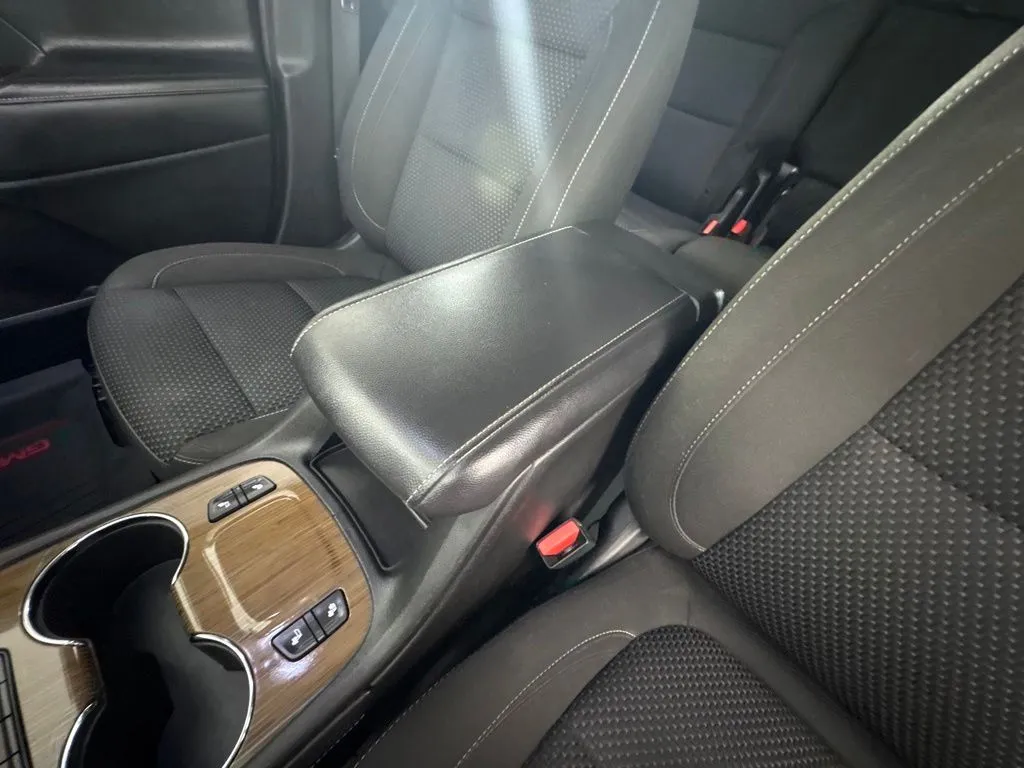 GMC Acadia photo 34