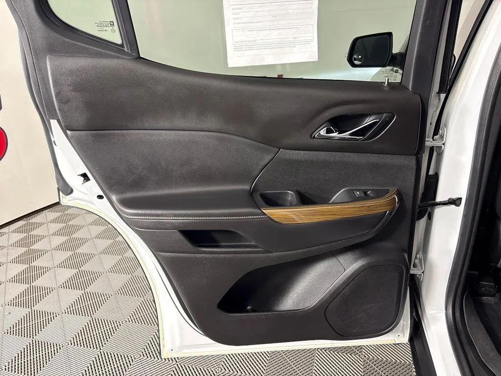 GMC Acadia photo 44
