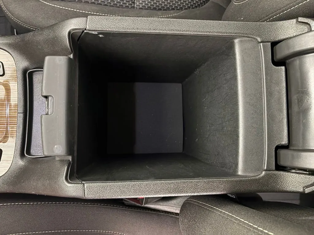 GMC Acadia photo 35