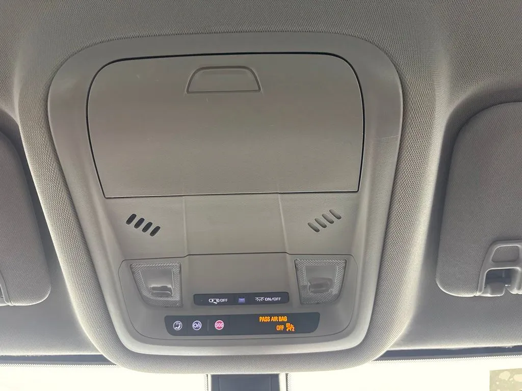 GMC Acadia photo 33
