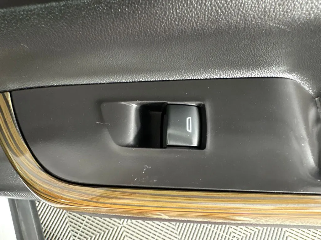 GMC Acadia photo 40