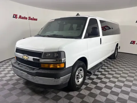 Photos of 2019 Chevrolet Express 3500 LT for sale in Des Arc, AR at D3 Auto Sales - Des Arc, AR
