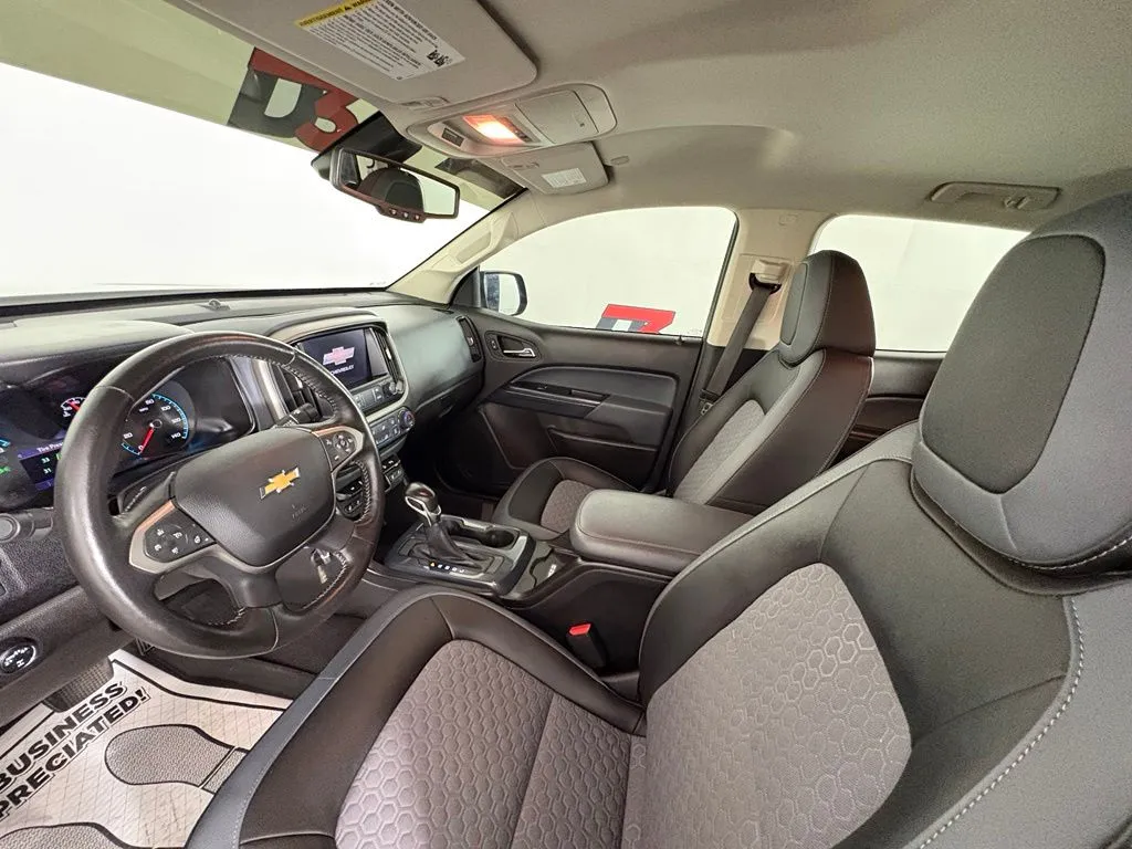Chevrolet Colorado photo 11
