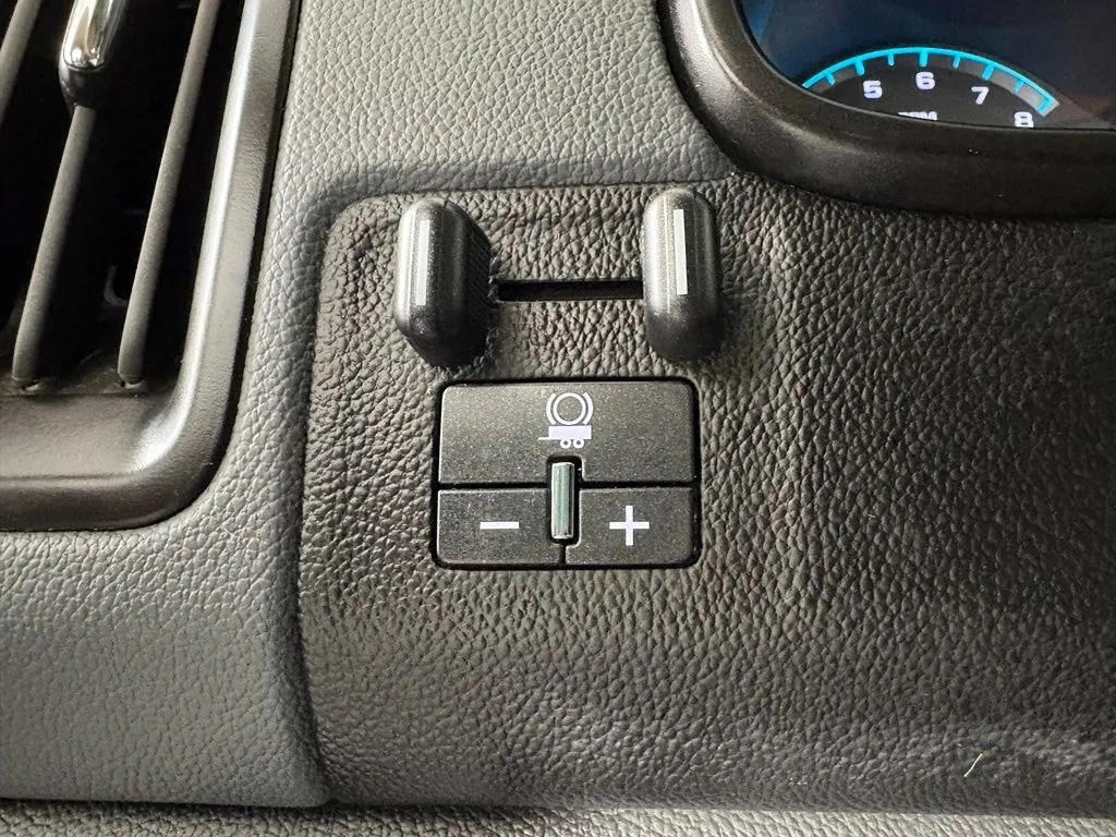 Chevrolet Colorado photo 16