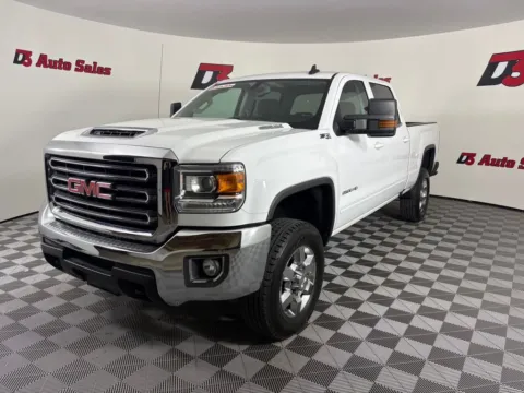 Photos of 2018 GMC Sierra 2500 HD SLE for sale in Des Arc, AR at D3 Auto Sales - Des Arc, AR