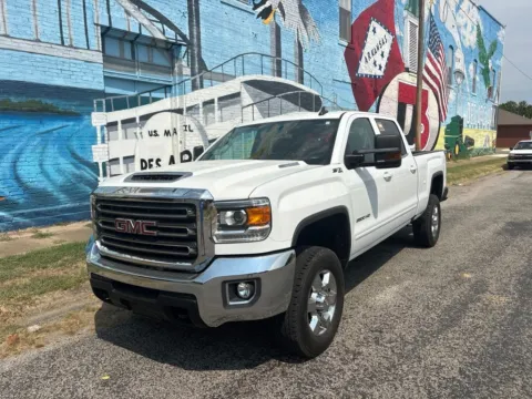 Photos of 2018 GMC Sierra 2500 HD SLE for sale in Des Arc, AR at D3 Auto Sales - Des Arc, AR