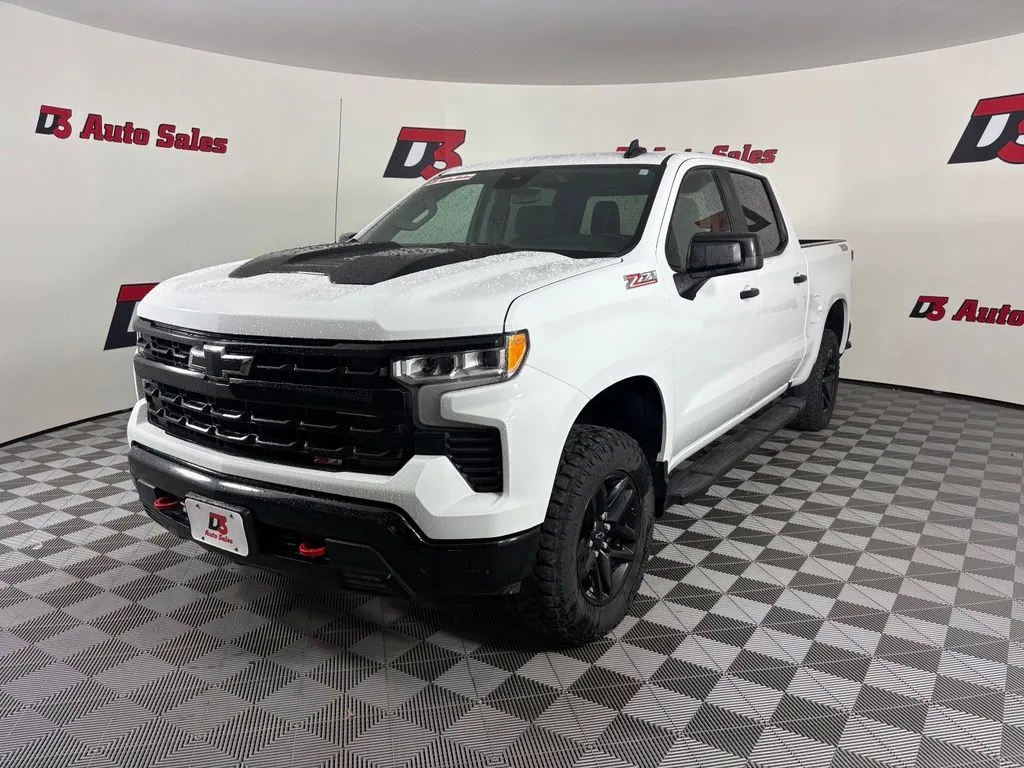 Used 2024 Chevrolet Silverado 1500 LT Trail Boss with VIN 3GCUDFED4RG330575 for sale in Little Rock
