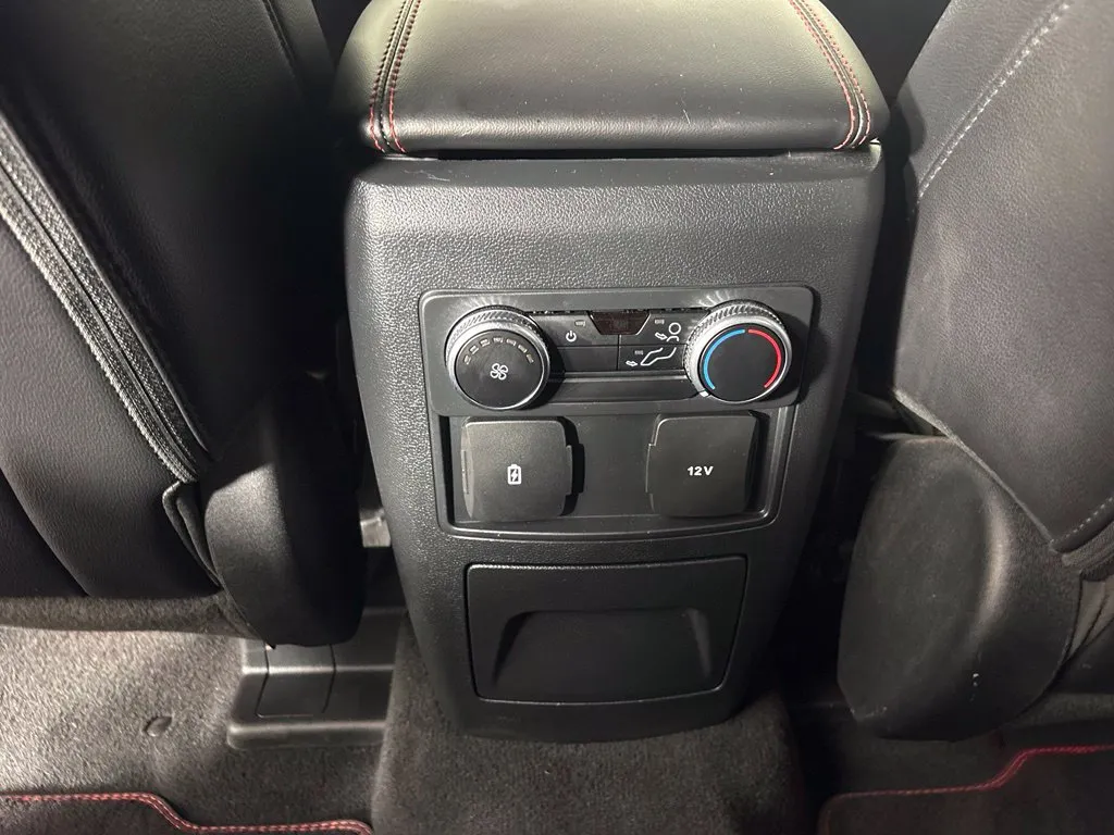 2023 Ford Explorer ST-LINE - Photo 45