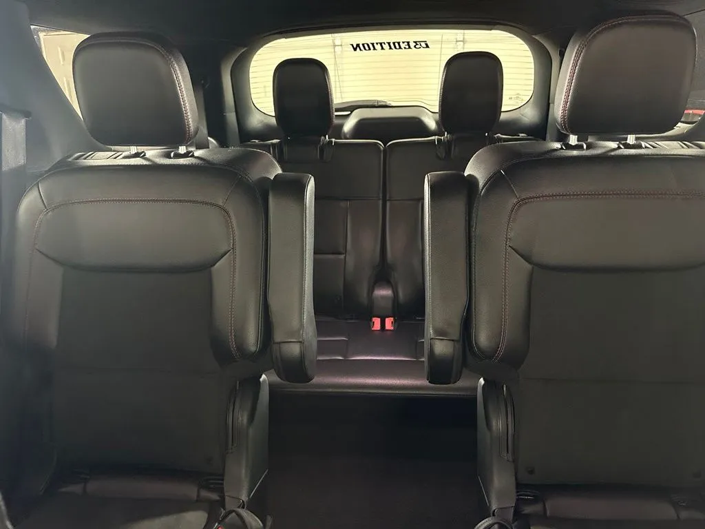 Ford Explorer photo 37