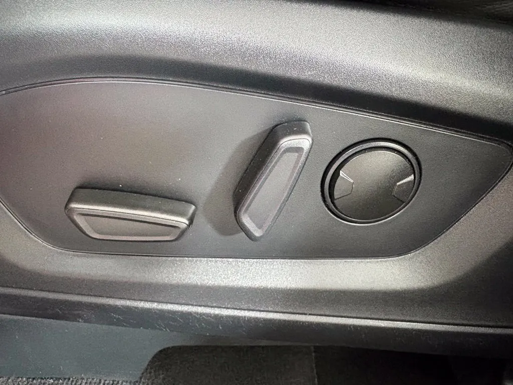 2023 Ford Explorer ST-LINE - Photo 14