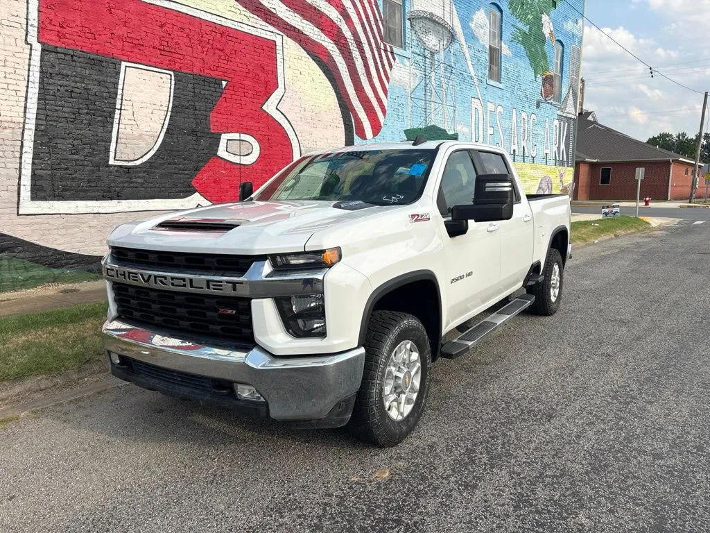 White 2023 Chevrolet Silverado 2500 HD LT for sale in Des Arc, AR