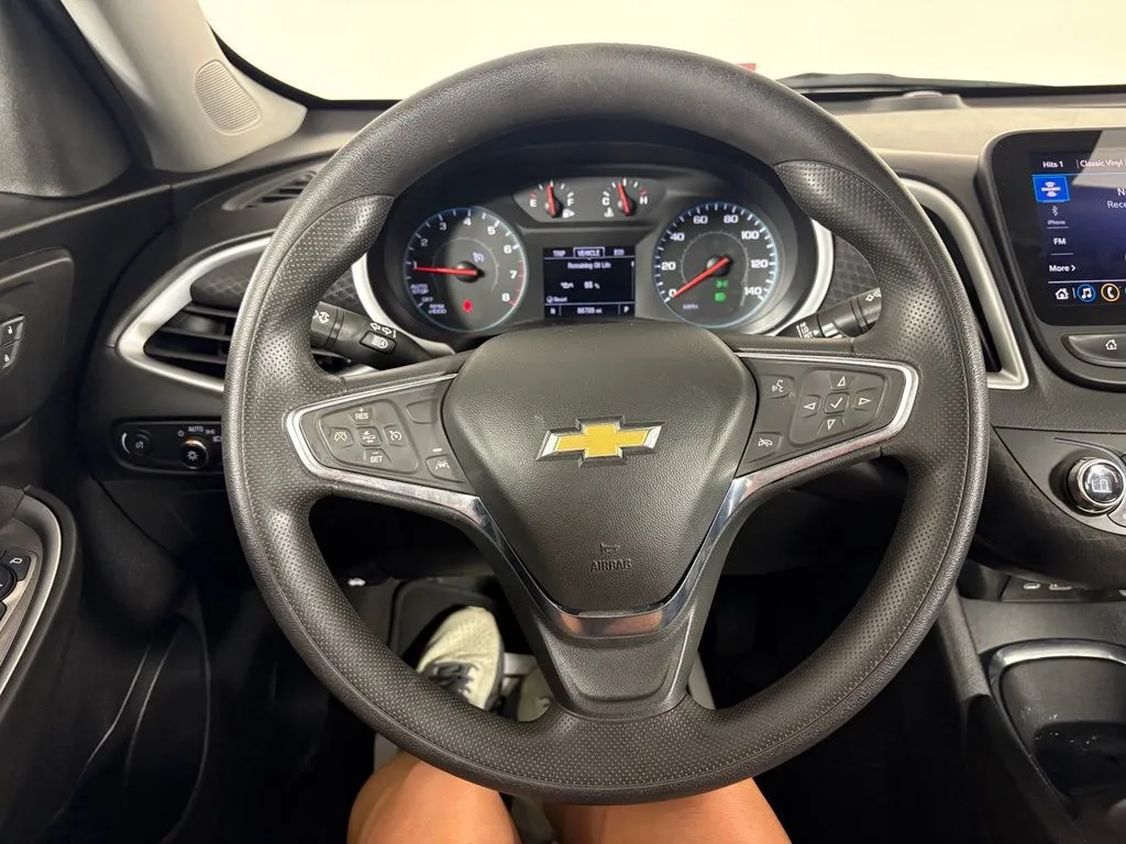 Chevrolet Malibu photo 16