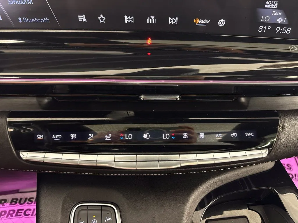 2023 Cadillac Escalade Sport - Photo 31