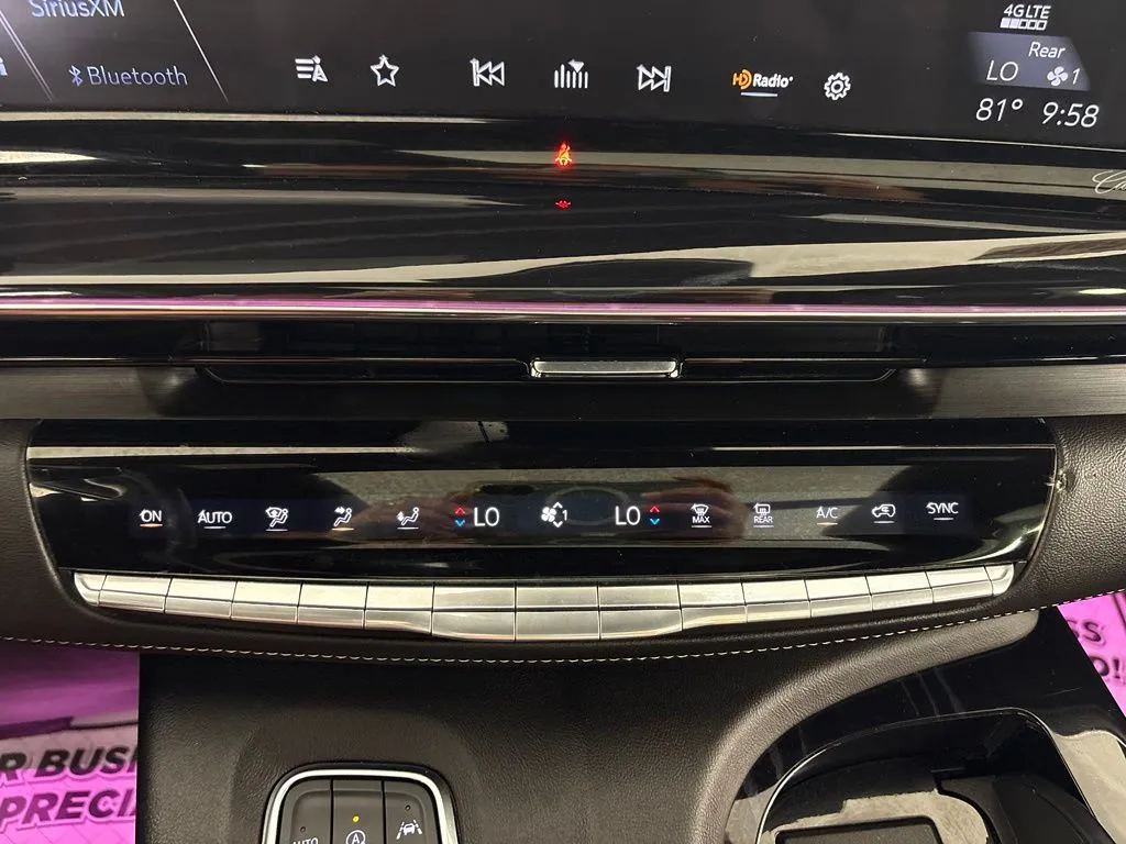Cadillac Escalade photo 27