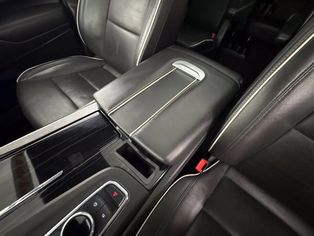2023 Cadillac Escalade Sport - Photo 37