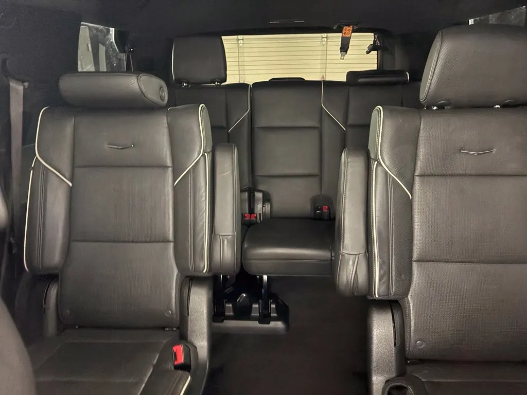 2023 Cadillac Escalade Sport - Photo 46