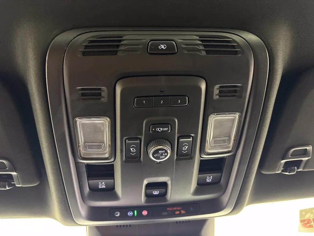 2023 Cadillac Escalade Sport - Photo 35