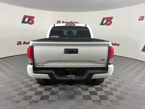 More photos of 2017 Toyota Tacoma TRD Off-Road at D3 Auto Sales - Des Arc, AR, AR