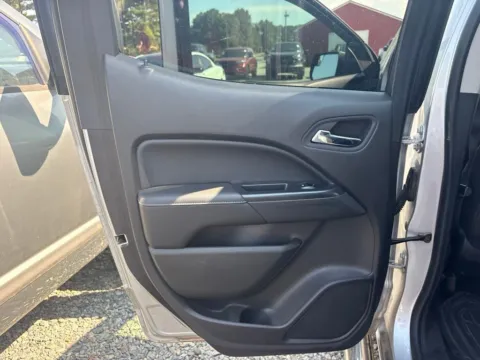 More photos of 2016 GMC Canyon SLE1 at D3 Auto Sales - Des Arc, AR, AR