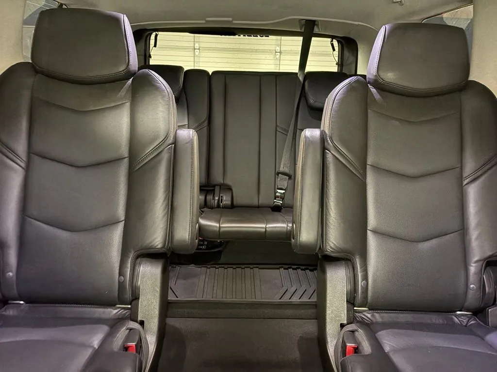 Cadillac Escalade photo 40
