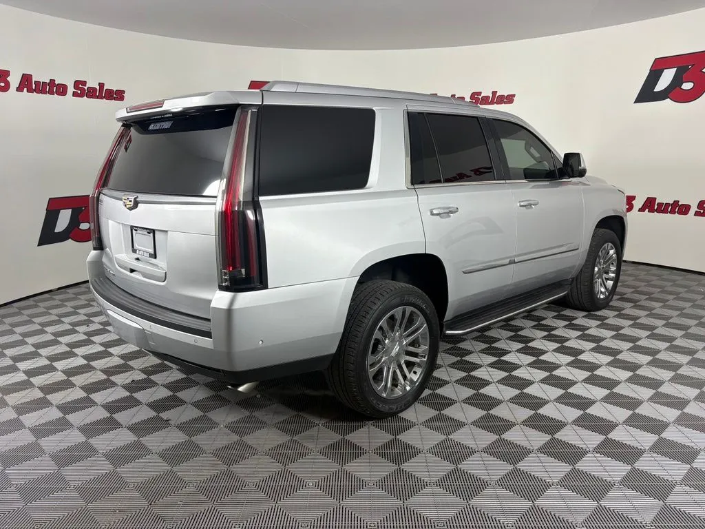 Cadillac Escalade photo 6