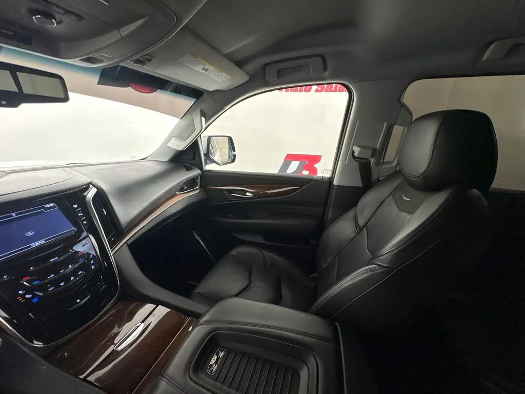 Cadillac Escalade photo 28