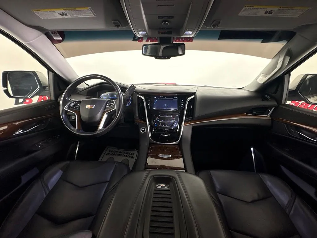 Cadillac Escalade photo 39