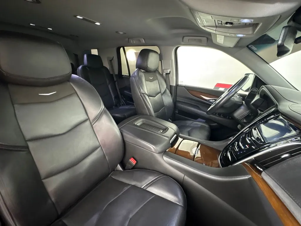 Cadillac Escalade photo 34