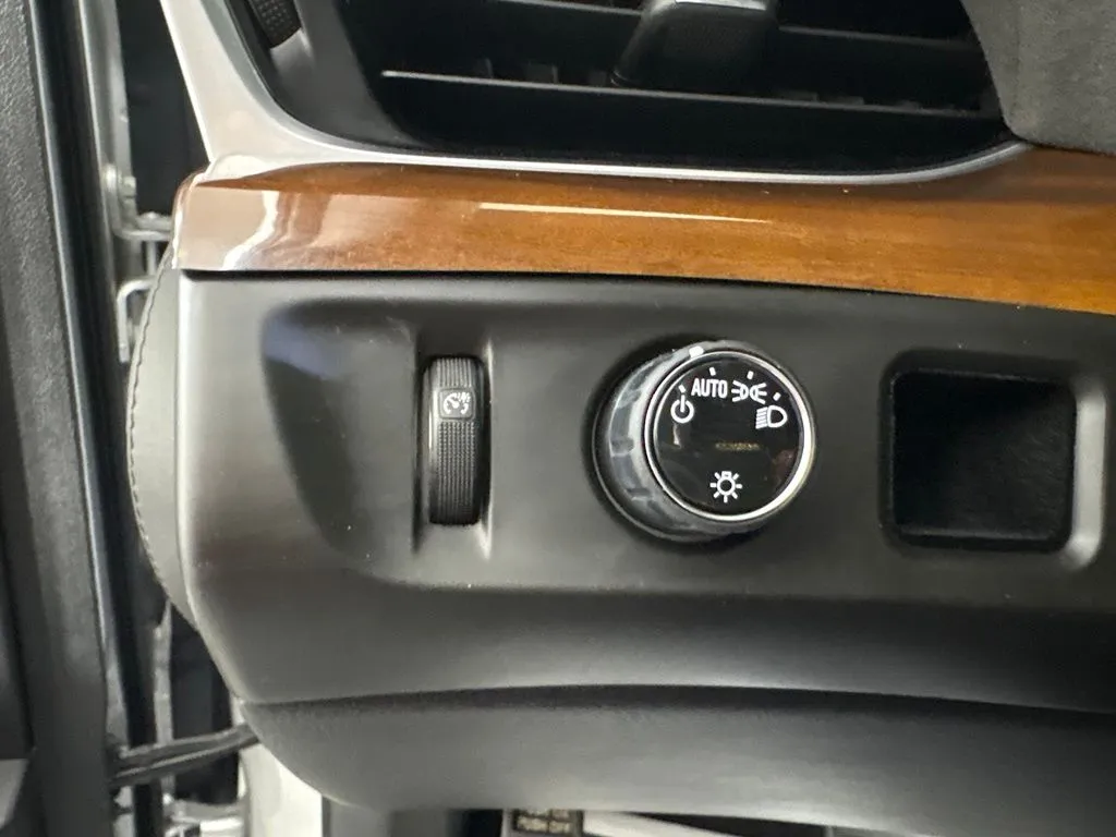 Cadillac Escalade photo 17