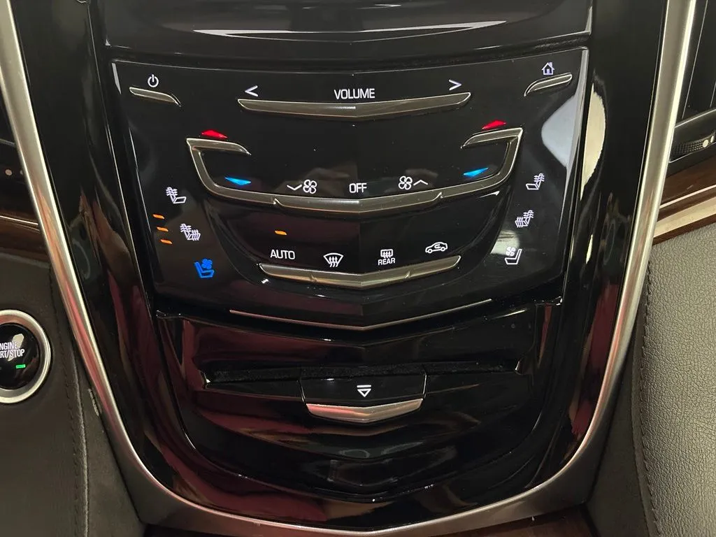 Cadillac Escalade photo 26
