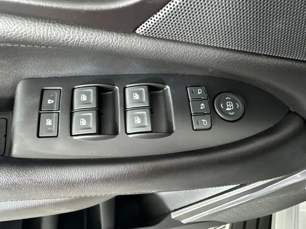 Cadillac Escalade photo 15