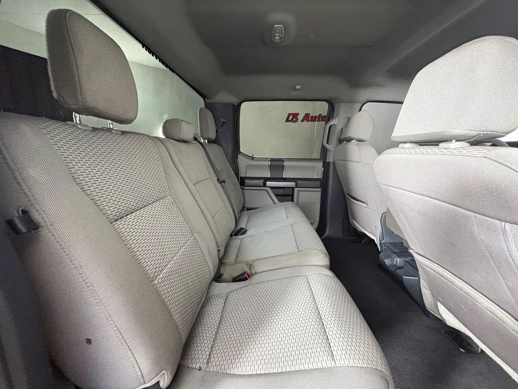 Ford F-250SD photo 45