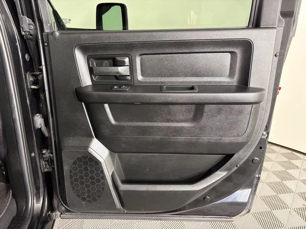 2024 RAM Ram 3500 Pickup Tradesman - Photo 46