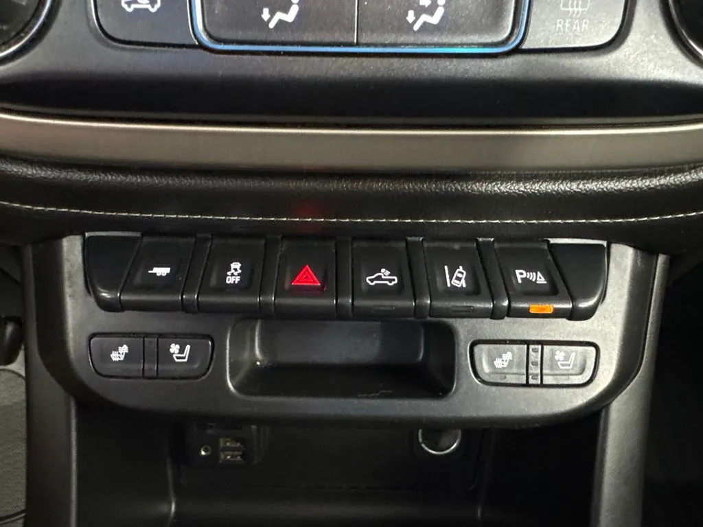 GMC Canyon photo 25