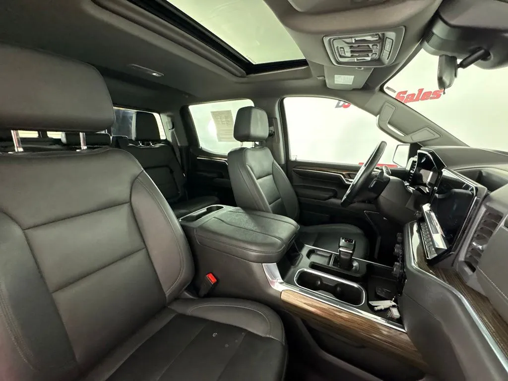 Chevrolet Silverado photo 36