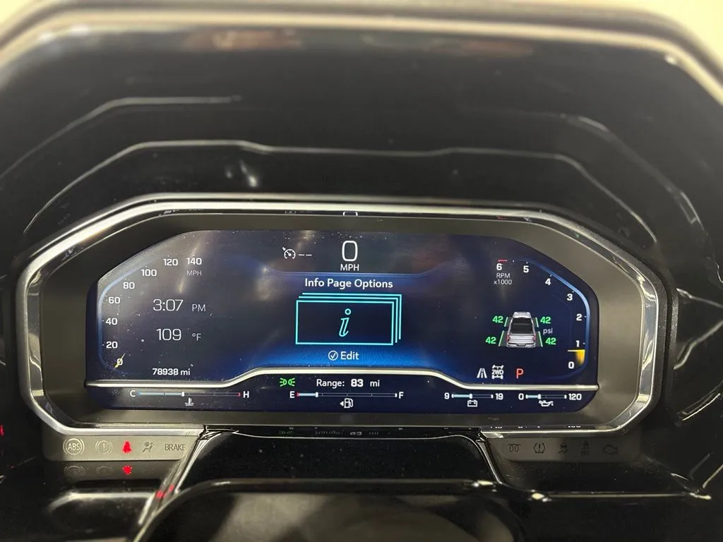 Chevrolet Silverado photo 23