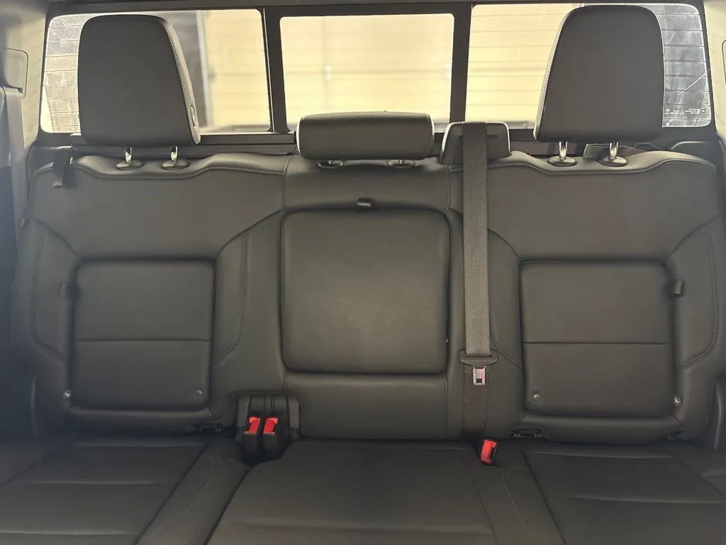 Chevrolet Silverado photo 42