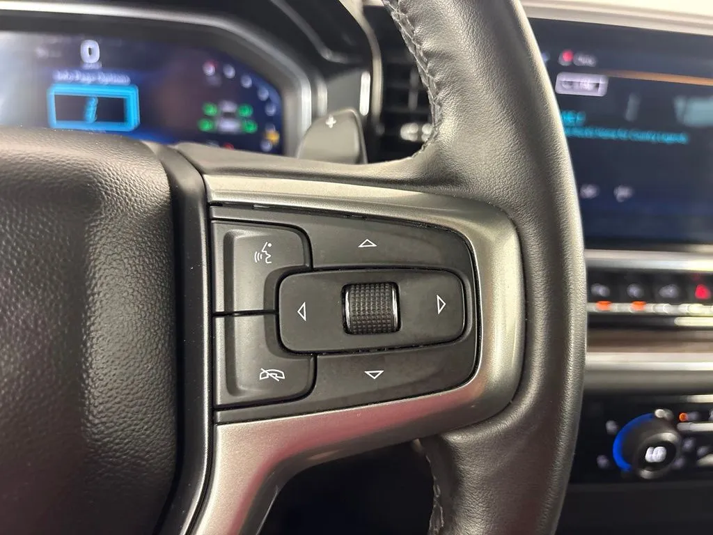 Chevrolet Silverado photo 22