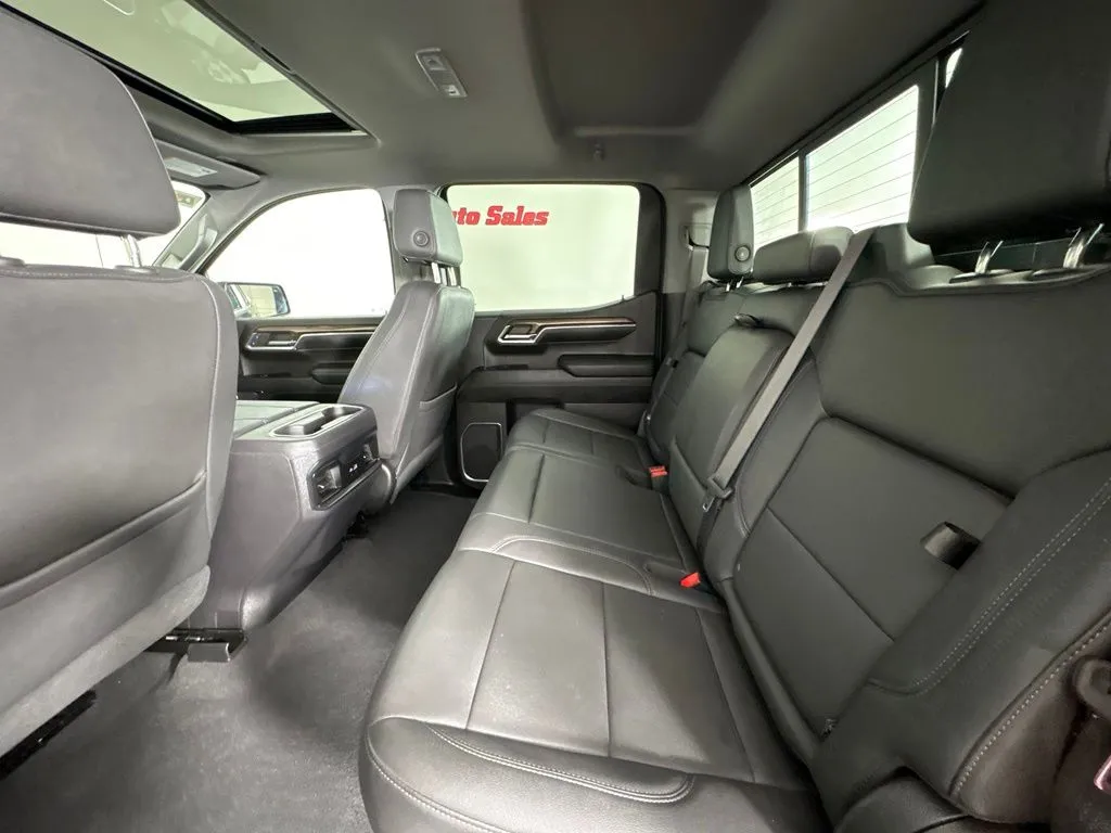 Chevrolet Silverado photo 43