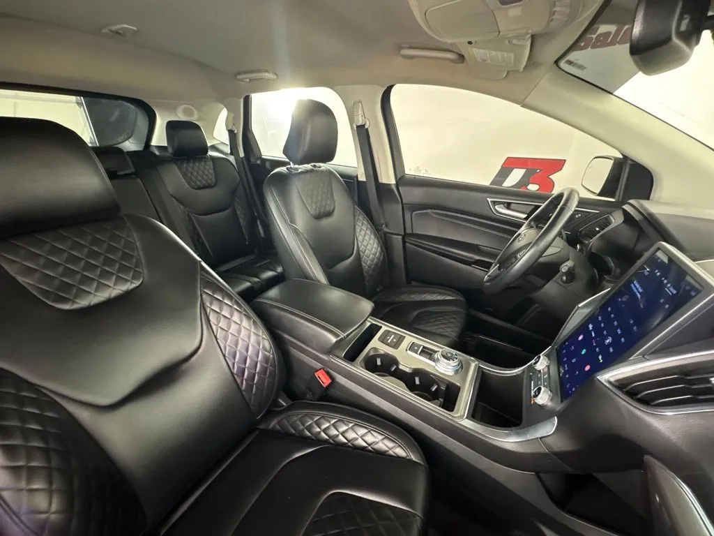 Ford Edge photo 32