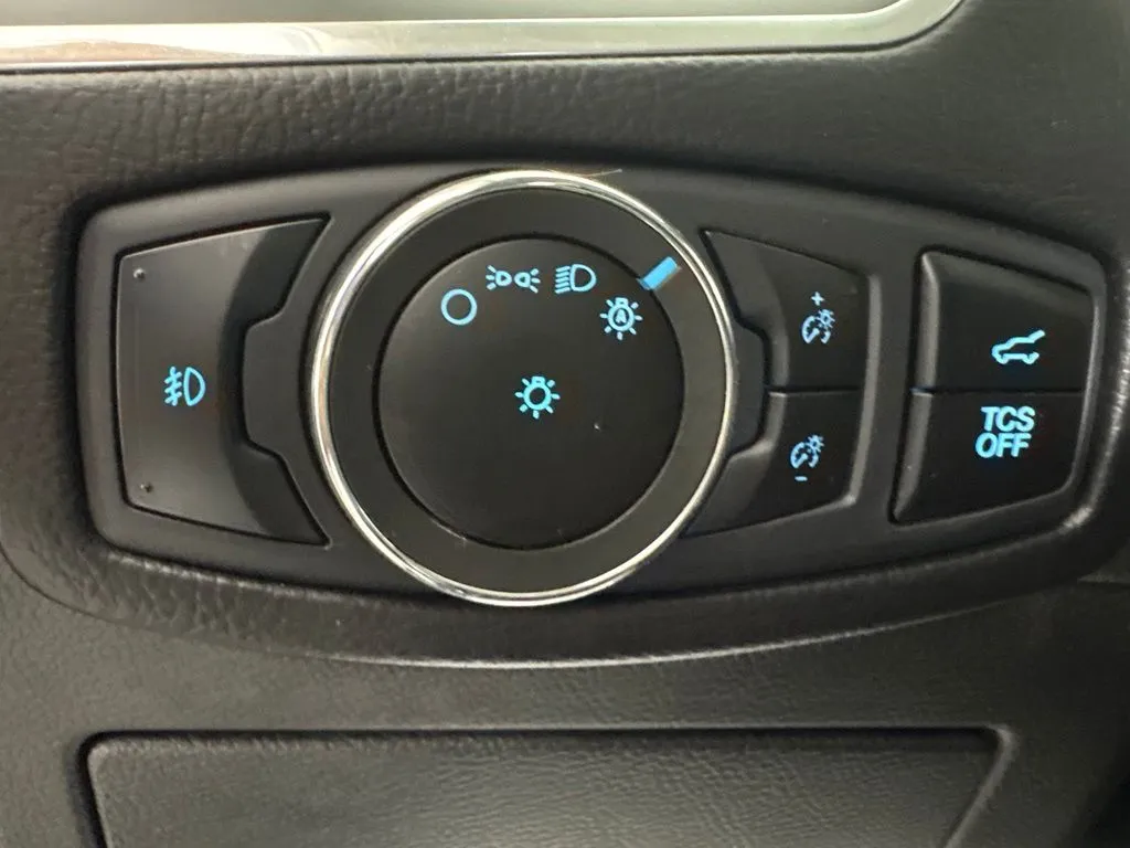 Ford Edge photo 17