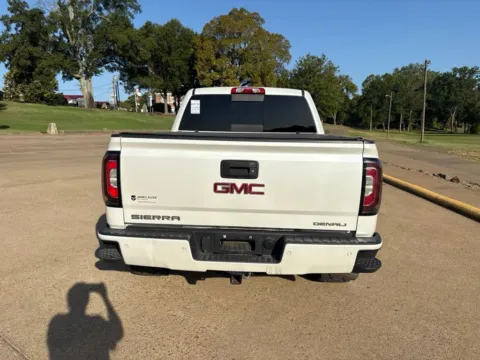 More photos of 2018 GMC Sierra 1500 Denali at D3 Auto Sales - Des Arc, AR, AR