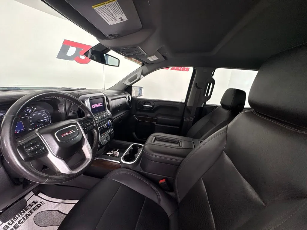 GMC Sierra photo 12