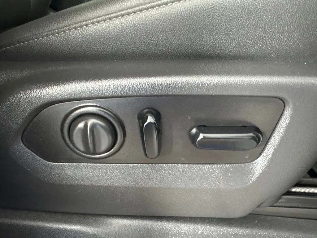 GMC Sierra photo 35