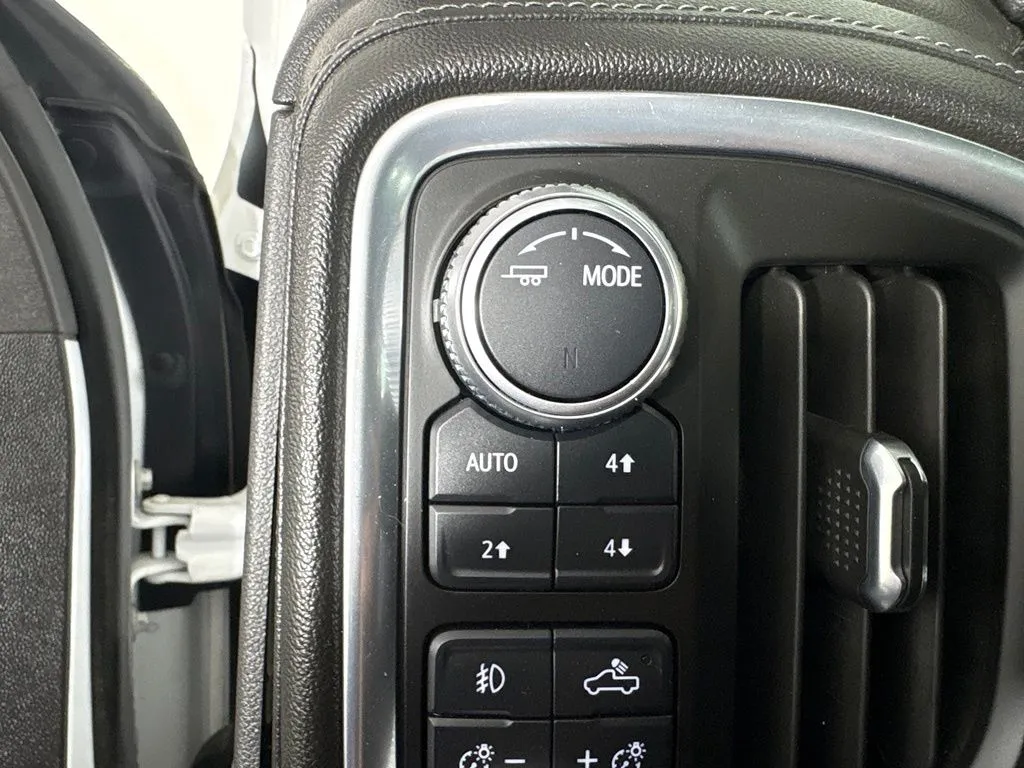 GMC Sierra photo 18