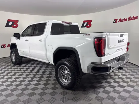 More photos of 2021 GMC Sierra 1500 SLT at D3 Auto Sales - Des Arc, AR, AR