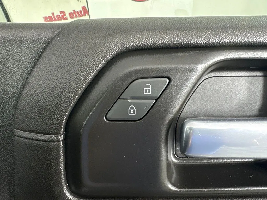 GMC Sierra photo 37