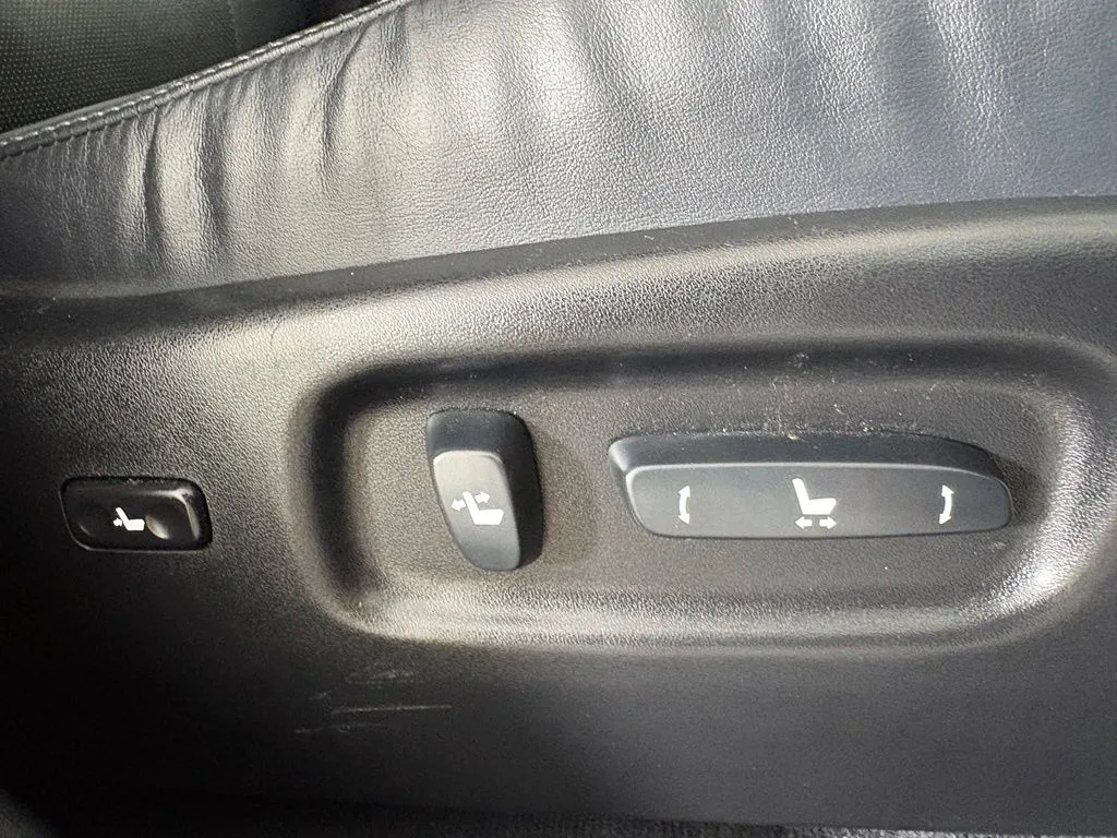 Lexus RX photo 37