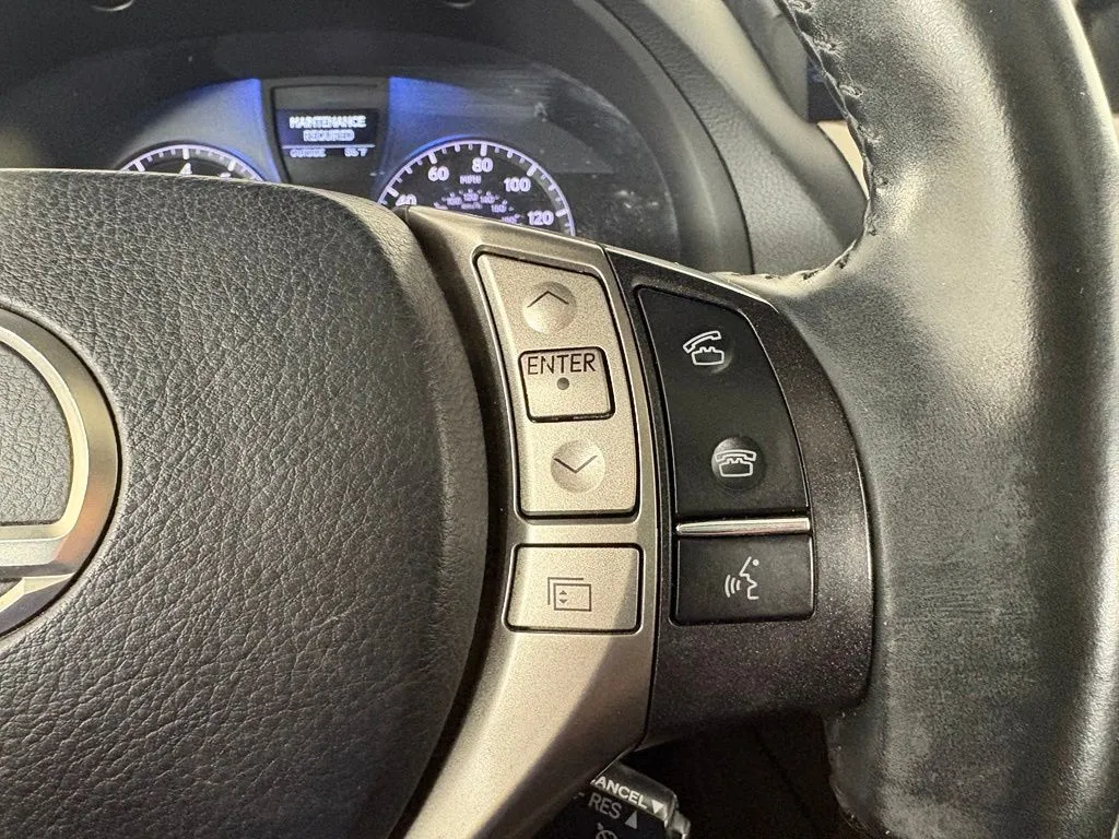 Lexus RX photo 21